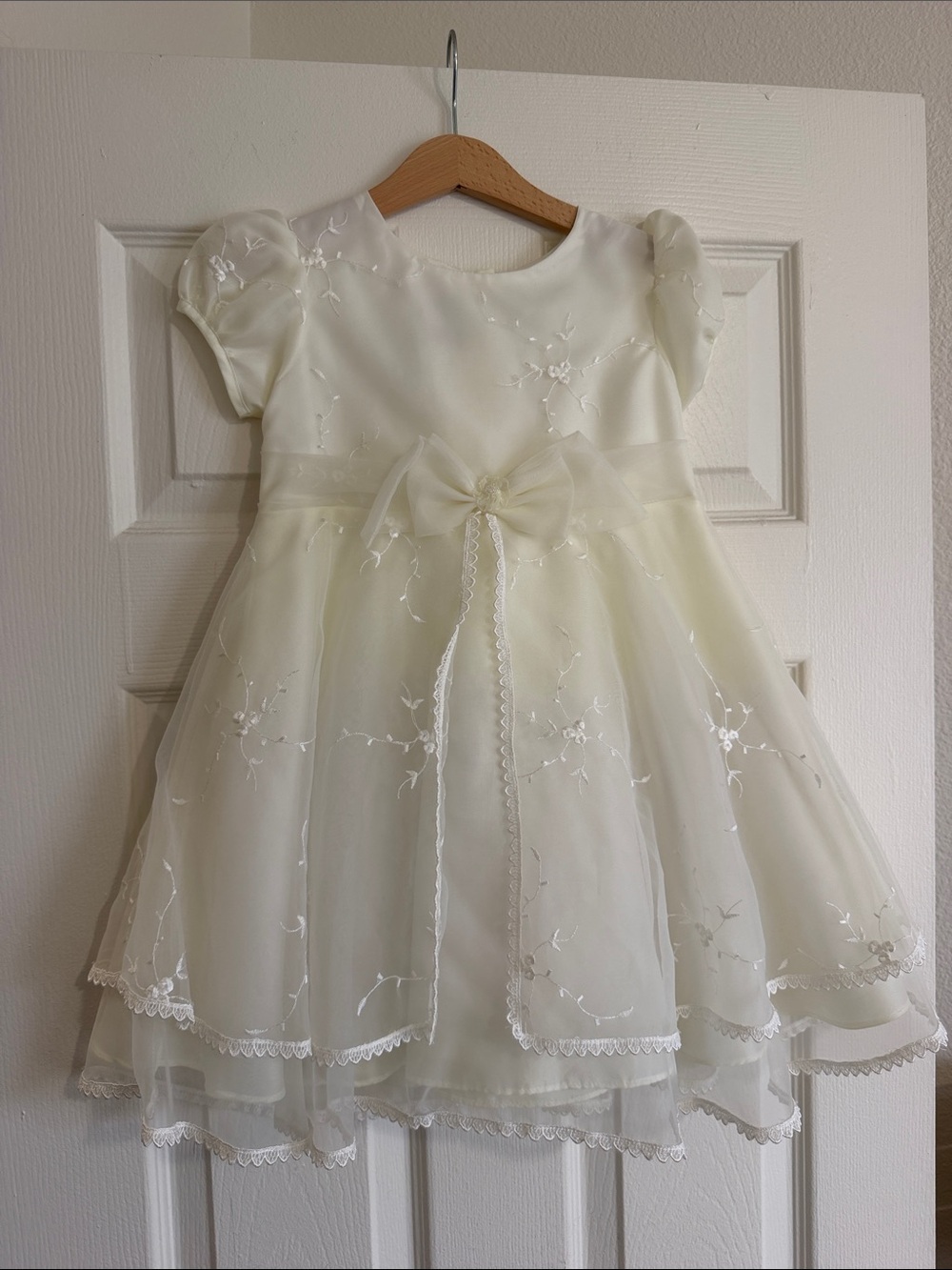 Girls' Ivory Floral Organza Party Dress with Bow